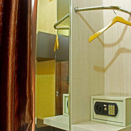 Reddoorz Plus @ Natuna Bandung Exteriör bild